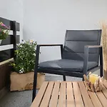 Deluxe - Sauna & Pool - Free Parking