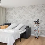 Deluxe - Sauna & Pool - Free Parking