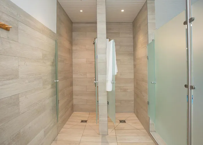 Deluxe - Sauna & Pool - Free Parking Lejlighed *